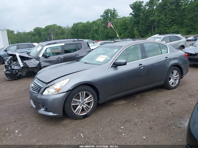 2013 Infiniti G37X 照片 2