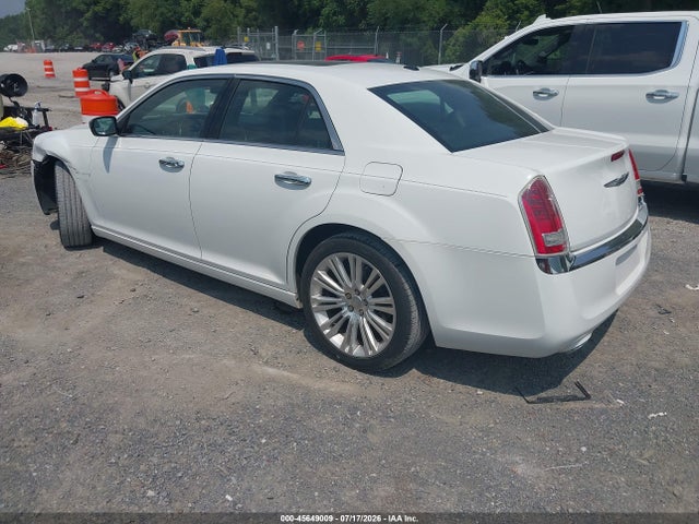 صورة 3 لـ 2011 Chrysler 300 LIMITED