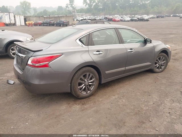 2015 Nissan ALTIMA 2.5 S photo 4