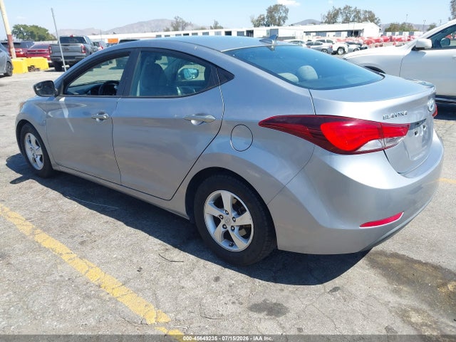 2015 Hyundai ELANTRA SE photo 3