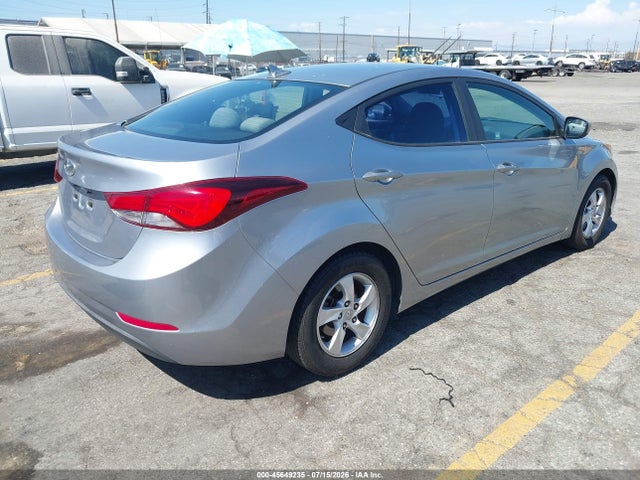 2015 Hyundai ELANTRA SE photo 4