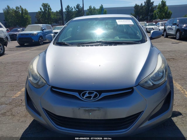 2015 Hyundai ELANTRA SE photo 6