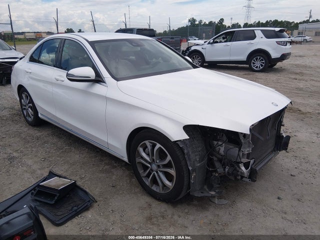 صورة 1 لـ 2016 Mercedes-BENZ C 300