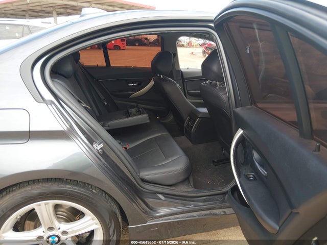صورة 8 لـ 2015 BMW 320I