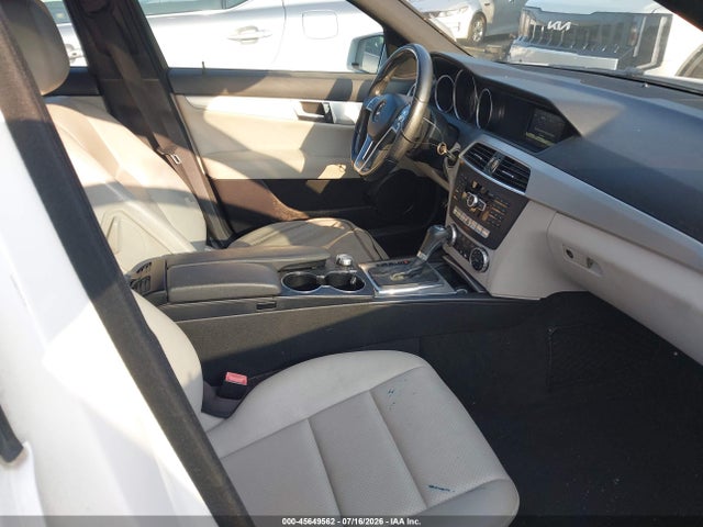 2014 Mercedes-BENZ C 250 SPORT photo 5