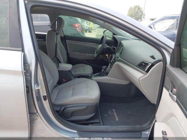 صورة 5 لـ 2017 Hyundai ELANTRA SE