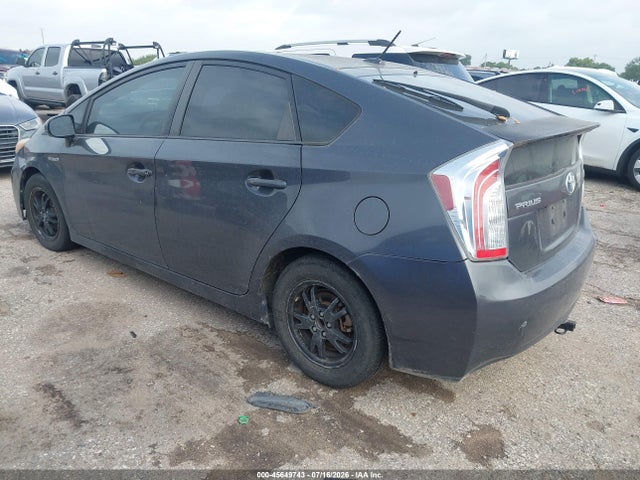 صورة 3 لـ 2012 Toyota PRIUS THREE