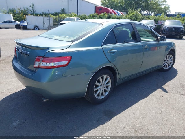 2010 Toyota CAMRY XLE V6 照片 4
