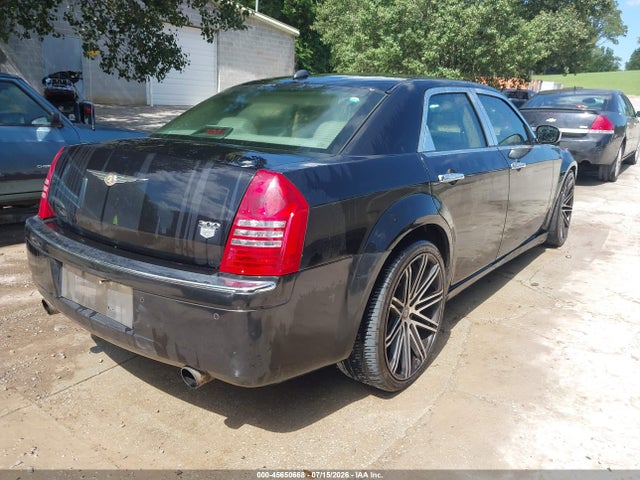 2006 Chrysler 300C — фото 4
