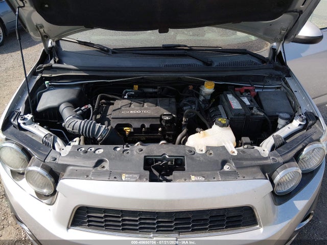 2016 Chevrolet SONIC LTZ AUTO 照片 10
