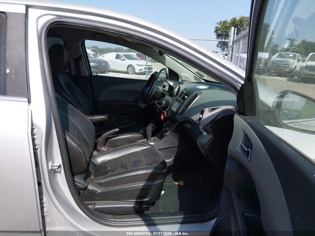 2016 Chevrolet SONIC LTZ AUTO 照片 5