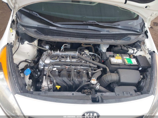 صورة 10 لـ 2016 KIA RIO EX