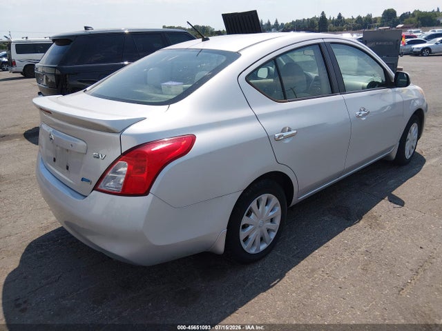 2013 Nissan VERSA 1.6 SV — миниатюра 4