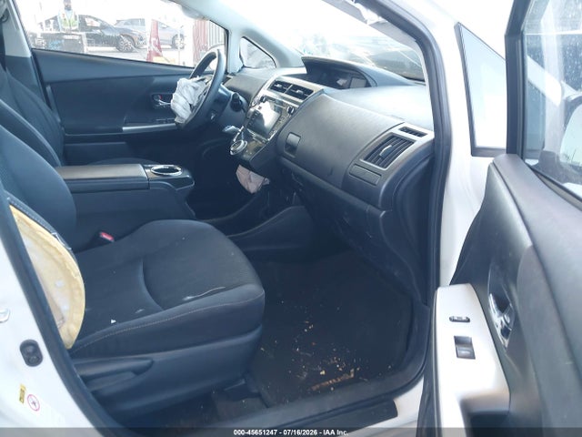 2017 Toyota PRIUS V THREE 照片 5