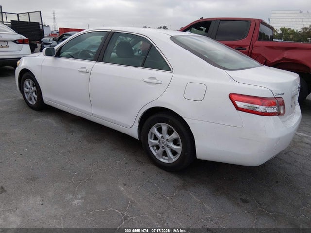 صورة 3 لـ 2011 Toyota CAMRY LE
