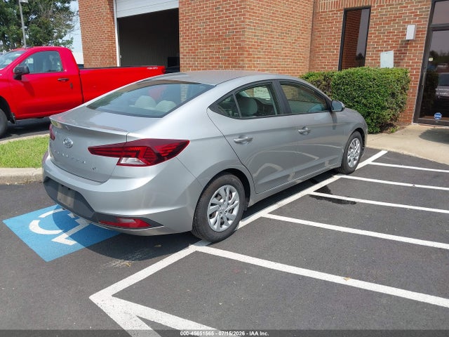 2020 Hyundai ELANTRA SE photo 4