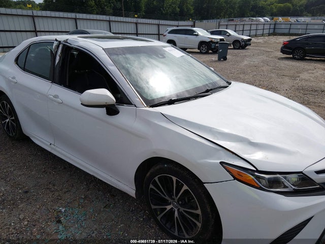 2018 Toyota CAMRY SE — фото 6