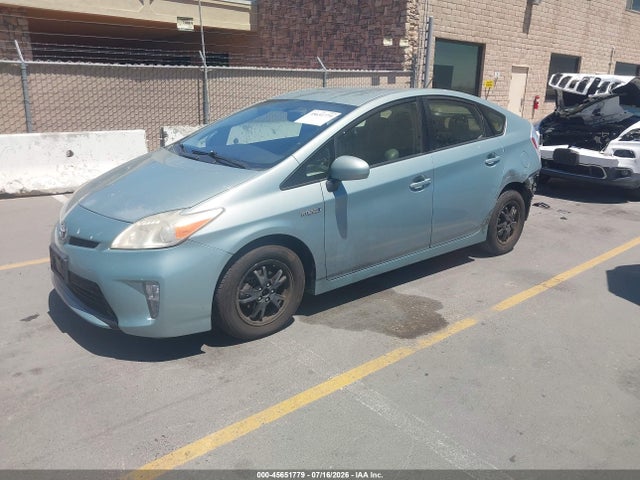 2013 Toyota PRIUS FOUR — фото 2
