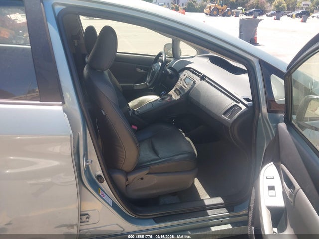 2013 Toyota PRIUS FOUR — фото 5