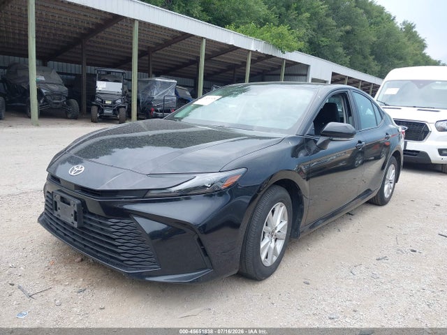 2025 Toyota CAMRY LE 照片 2