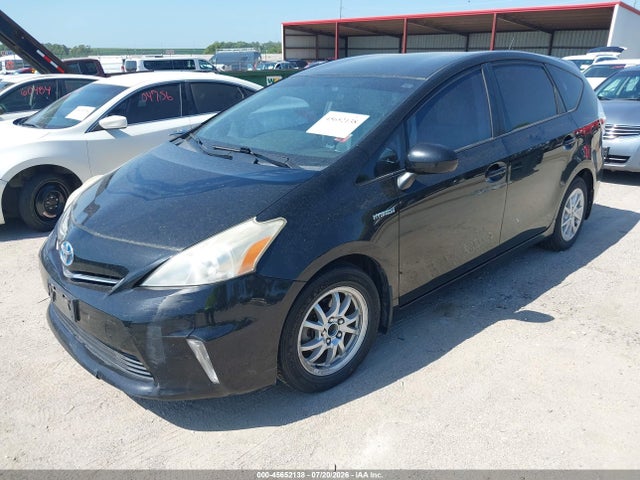 صورة 2 لـ 2012 Toyota PRIUS V THREE