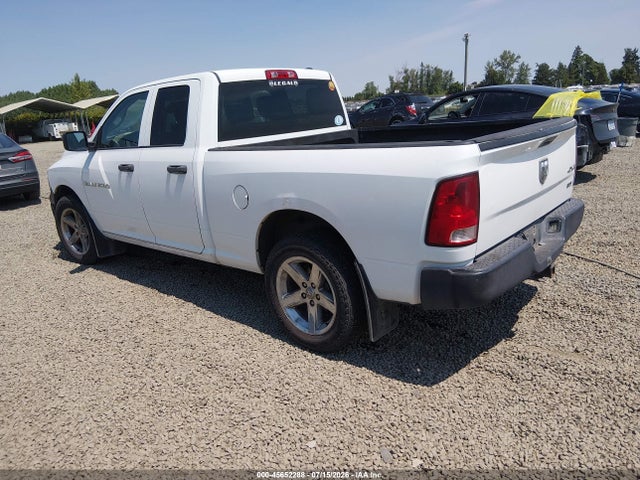 2012 RAM 1500 ST 照片 3