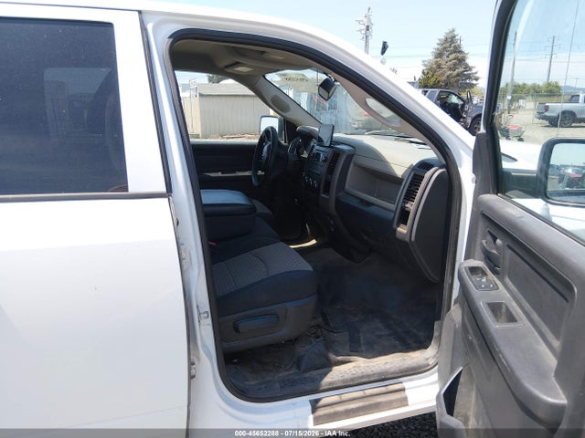 2012 RAM 1500 ST 照片 5