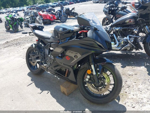 2025 YAMAHA YZF 