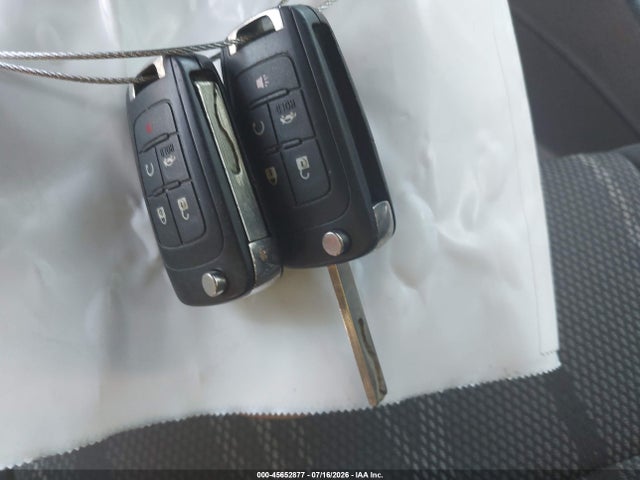 2016 Chevrolet SONIC LT AUTO — миниатюра 11
