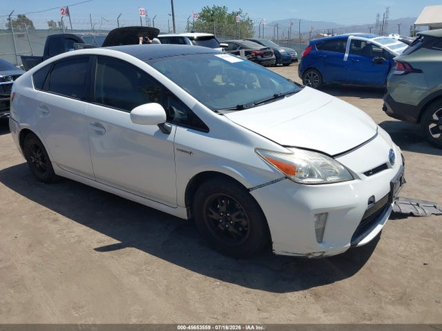 2015 TOYOTA PRIUS FOUR
