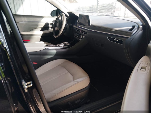 2022 Hyundai SONATA LIMITED photo 5