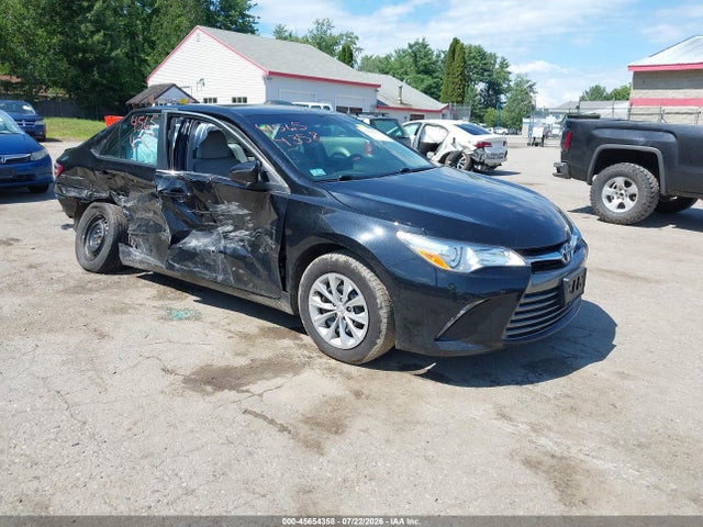 2017 TOYOTA CAMRY LE