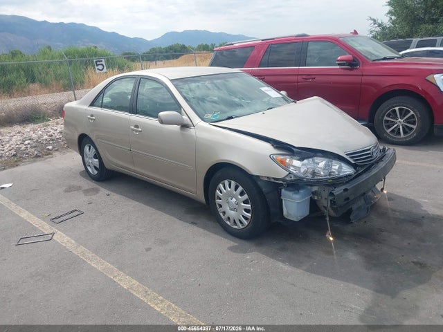 2005 TOYOTA CAMRY XLE
