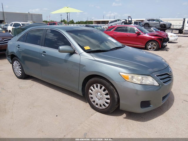 2010 TOYOTA CAMRY LE