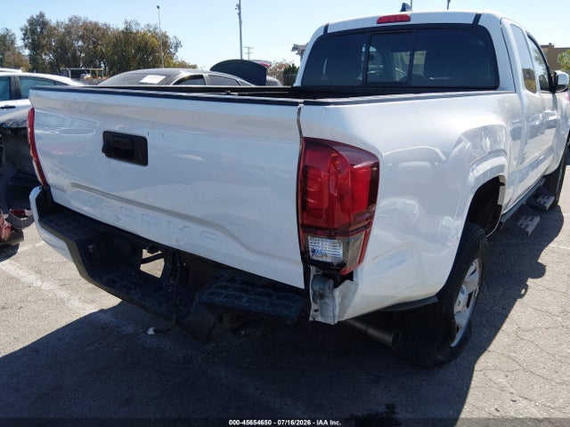2022 TOYOTA TACOMA SR 6