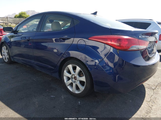 2013 Hyundai ELANTRA LIMITED thumbnail 3