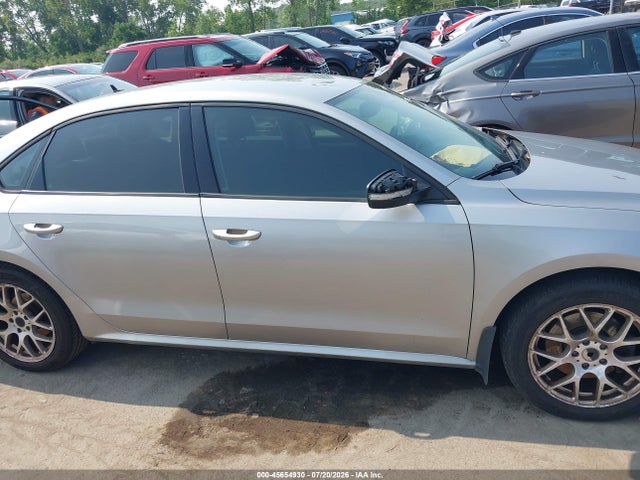 صورة مصغرة 13 لـ 2014 Volkswagen PASSAT 1.8T S