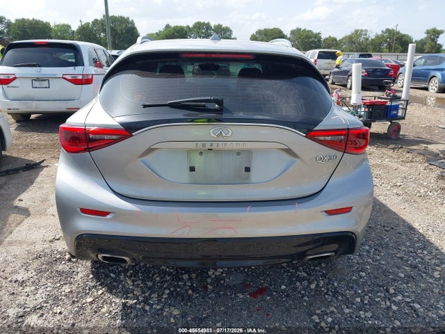 2019 INFINITI QX30 LUXE 17