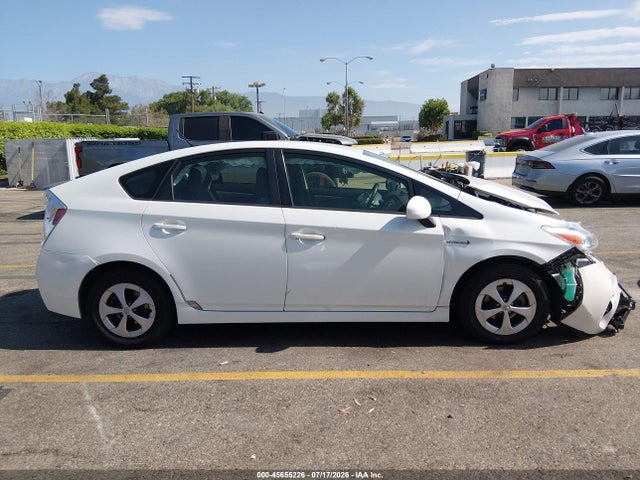 صورة مصغرة 15 لـ 2012 Toyota PRIUS THREE