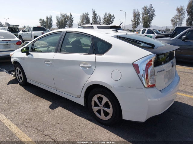 صورة 3 لـ 2012 Toyota PRIUS THREE