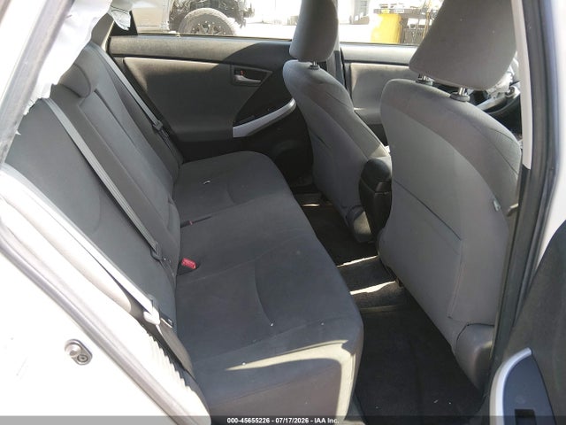 صورة 8 لـ 2012 Toyota PRIUS THREE