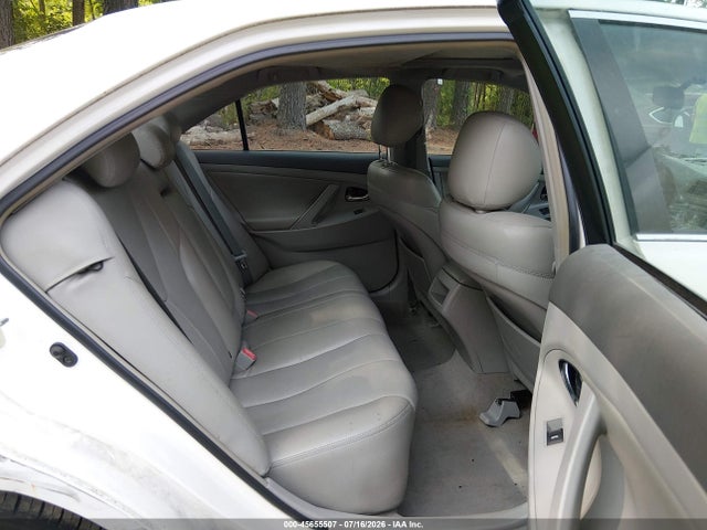 صورة 8 لـ 2011 Toyota CAMRY LE