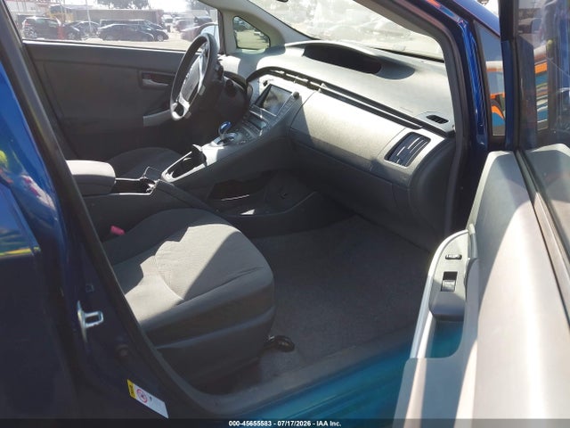 صورة 5 لـ 2010 Toyota PRIUS III