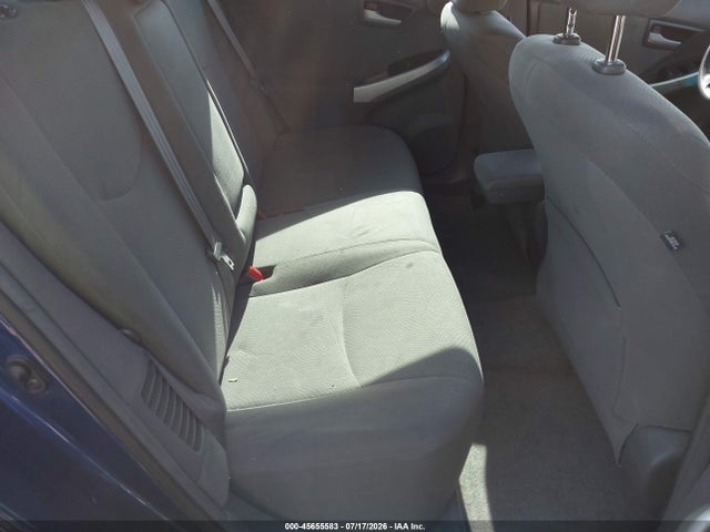 صورة 8 لـ 2010 Toyota PRIUS III
