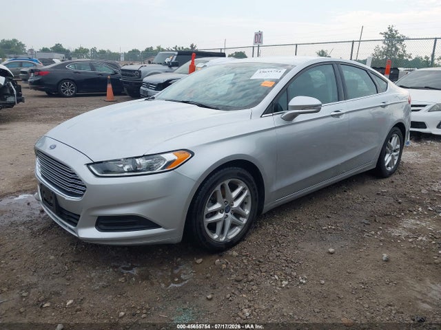 2016 FORD FUSION SE 照片 2
