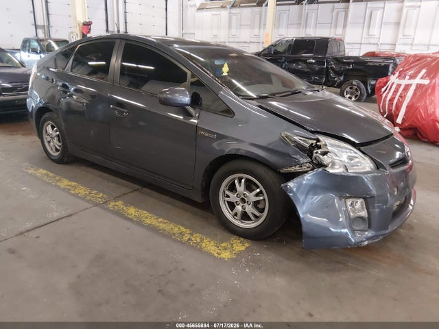 2010 Toyota PRIUS IV — фото 1