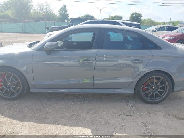 صورة 14 لـ 2018 AUDI RS 3 2.5T
