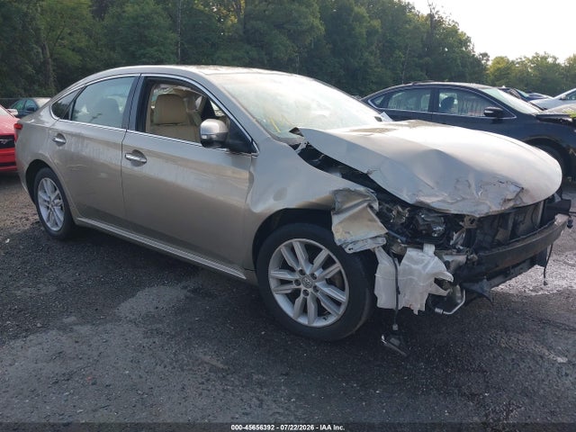 2014 TOYOTA AVALON XLE