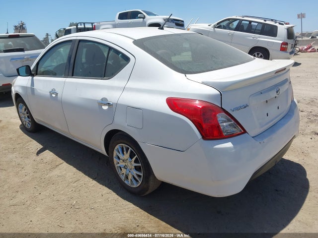 2018 Nissan VERSA 1.6 SV 照片 3