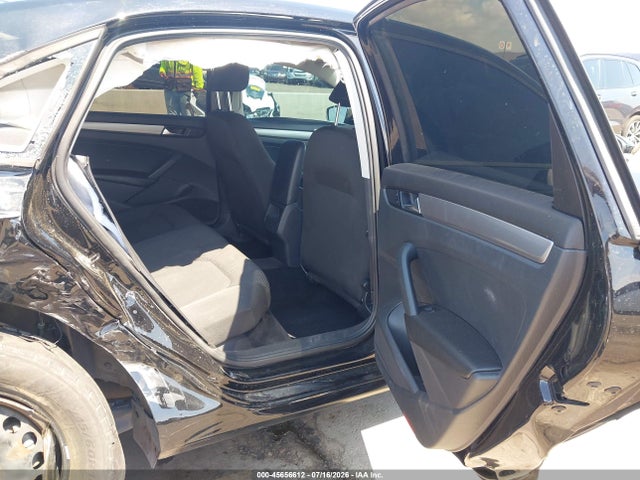 صورة 8 لـ 2013 Volkswagen PASSAT 2.5L S